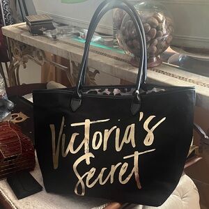 Victoria's Secret BOGO “stuffed” Black Tote with Gold Script leopard ocelot 🎁